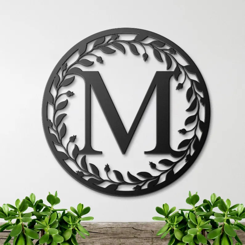 Metal Leaf Circle Monogram